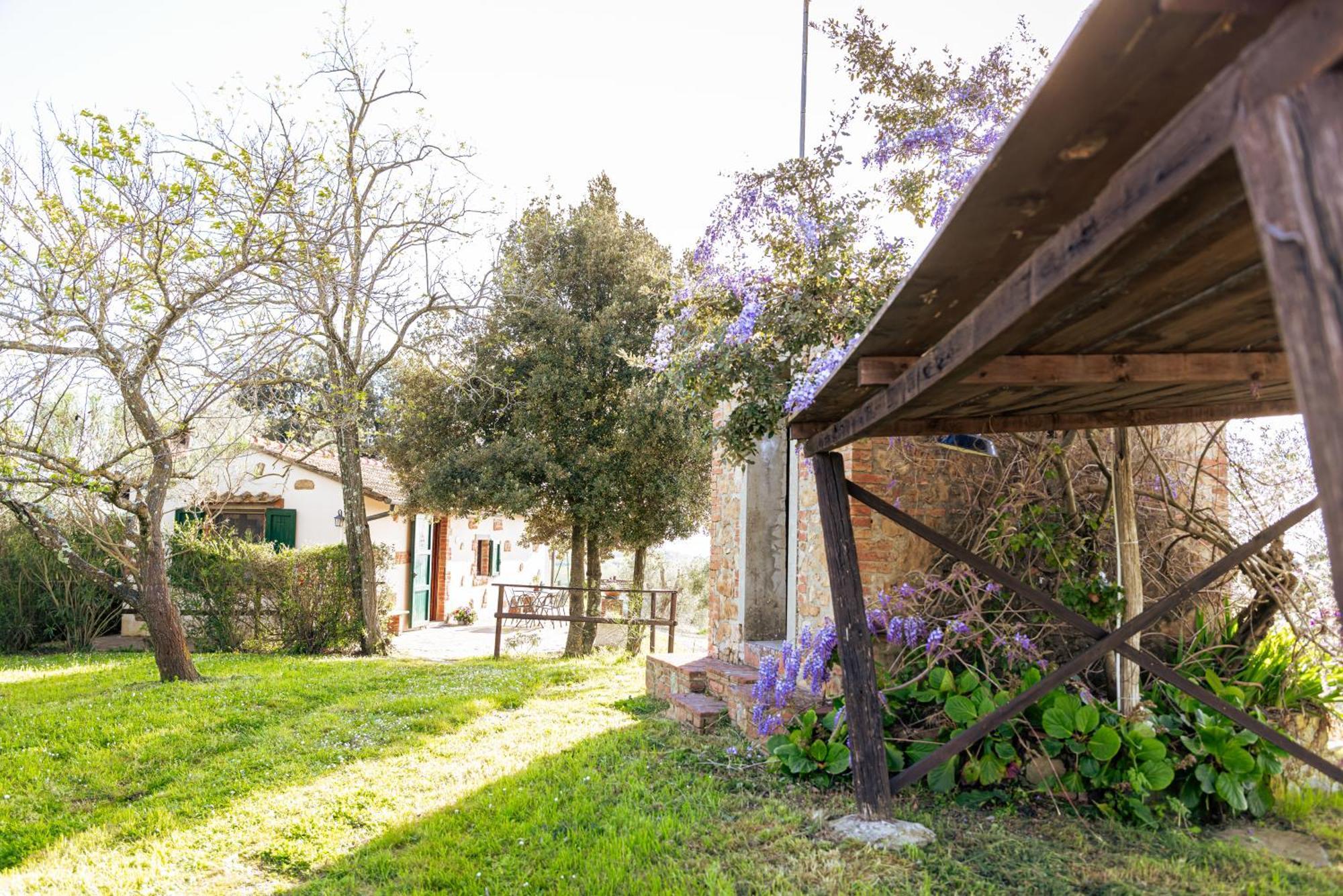 Вилла Borgo Il Poggio Agritourismo Монтайоне Экстерьер фото