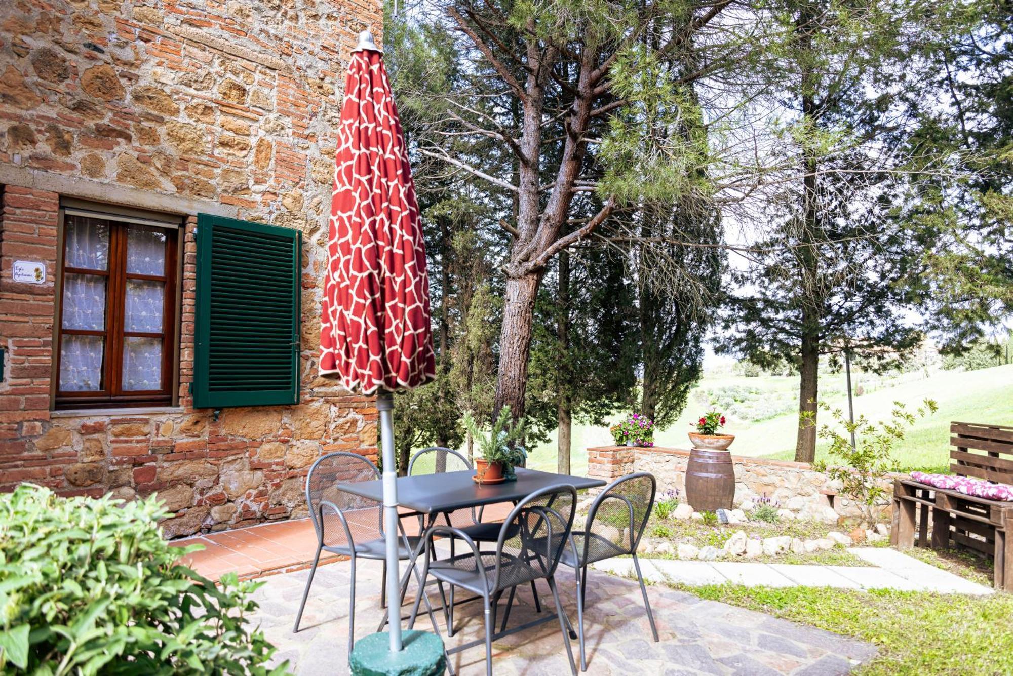 Вилла Borgo Il Poggio Agritourismo Монтайоне Экстерьер фото