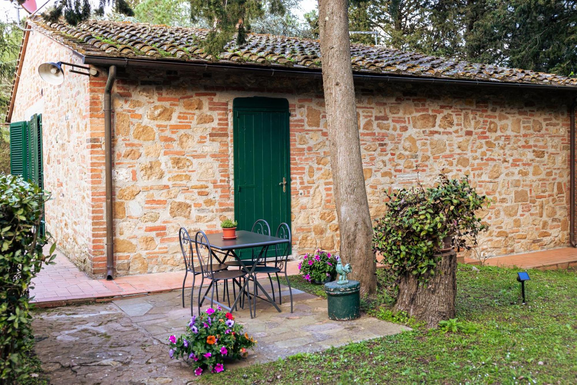 Вилла Borgo Il Poggio Agritourismo Монтайоне Экстерьер фото